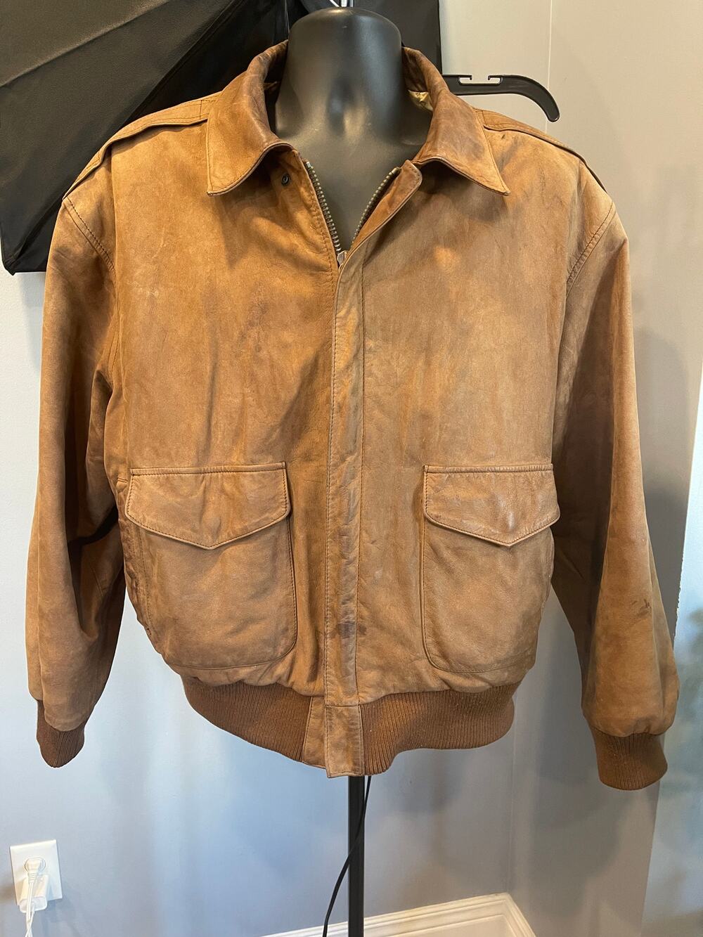 MENS Size Medium G-III Vintage Brown Leather Pilot Jacket